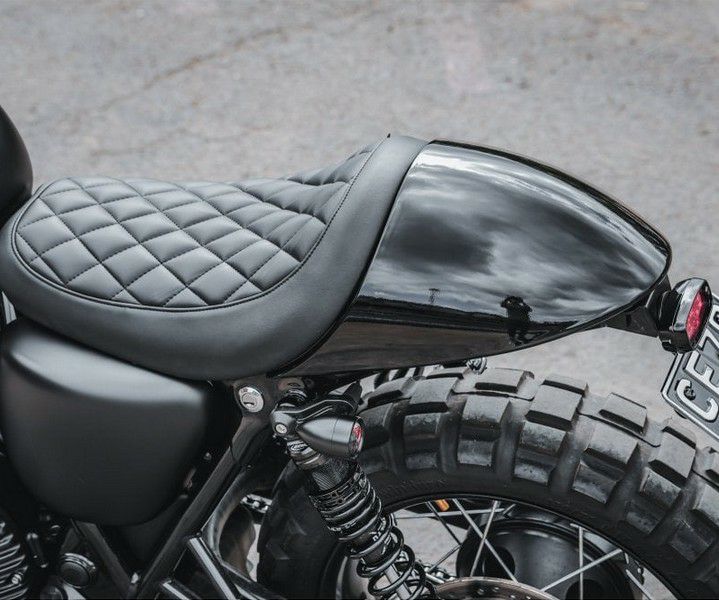 T100/T120/ストリートツイン/スピード900 /ストリートスクランブラー/スクランブラー900/ストリートカップ カフェレーサー シート "ファストバック" Motone(モートーン)｜モトパーツ　店