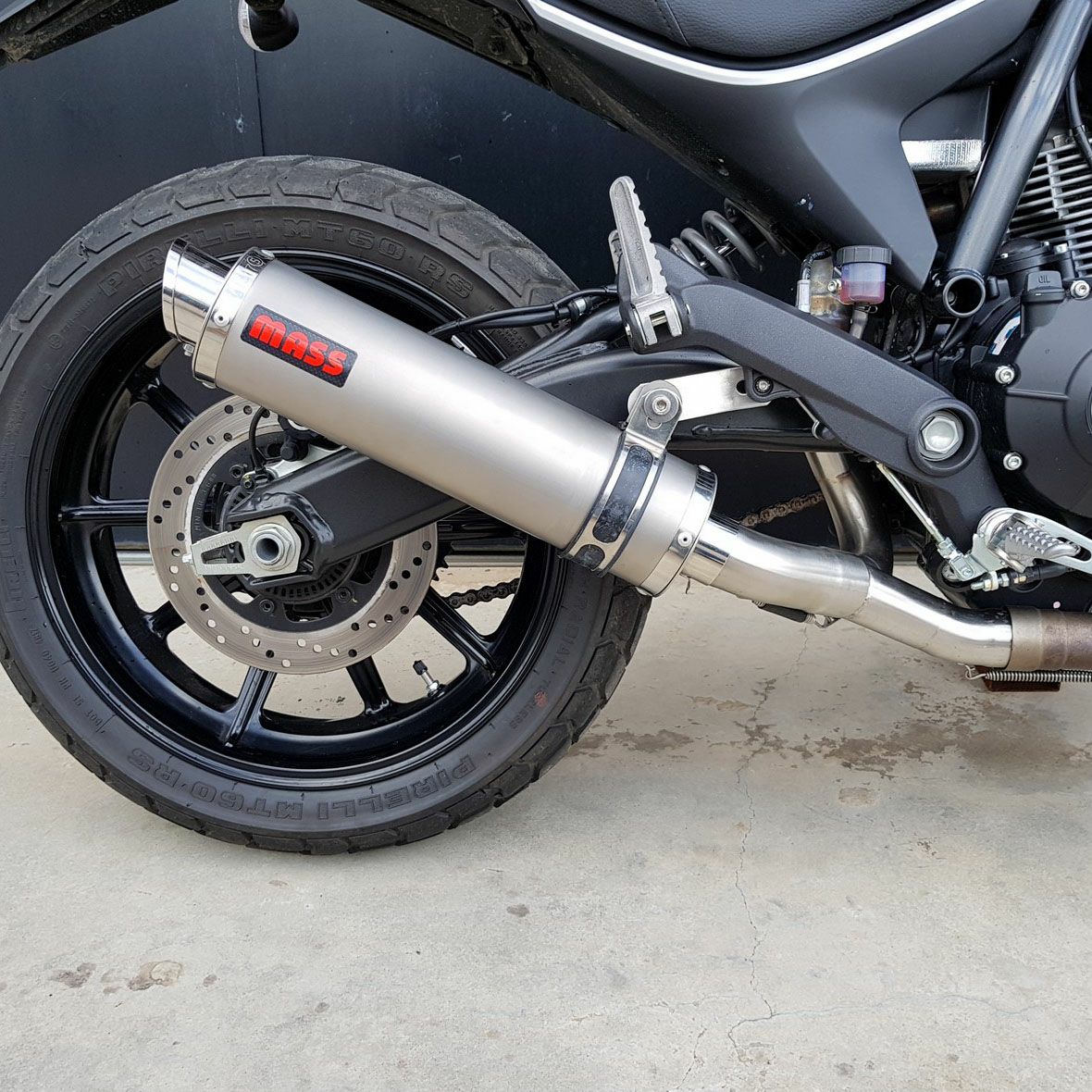 ドゥカティ スクランブラー400 Sixty2 GP1 ステンレス スリップオンマフラー マットブラック MASS Exhaust｜モトパーツ　店