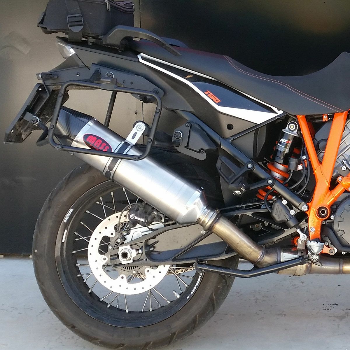 KTM 1190アドベンチャー オーバルチタン スリップオンマフラー MASS Exhaust|モトパーツ 店