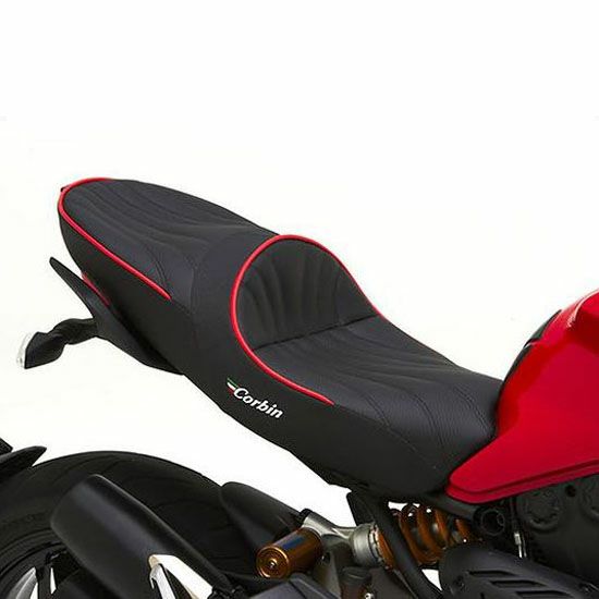Corbin ガンファイター&レディ シート モンスター1200/821 14-16｜モトパーツ　店