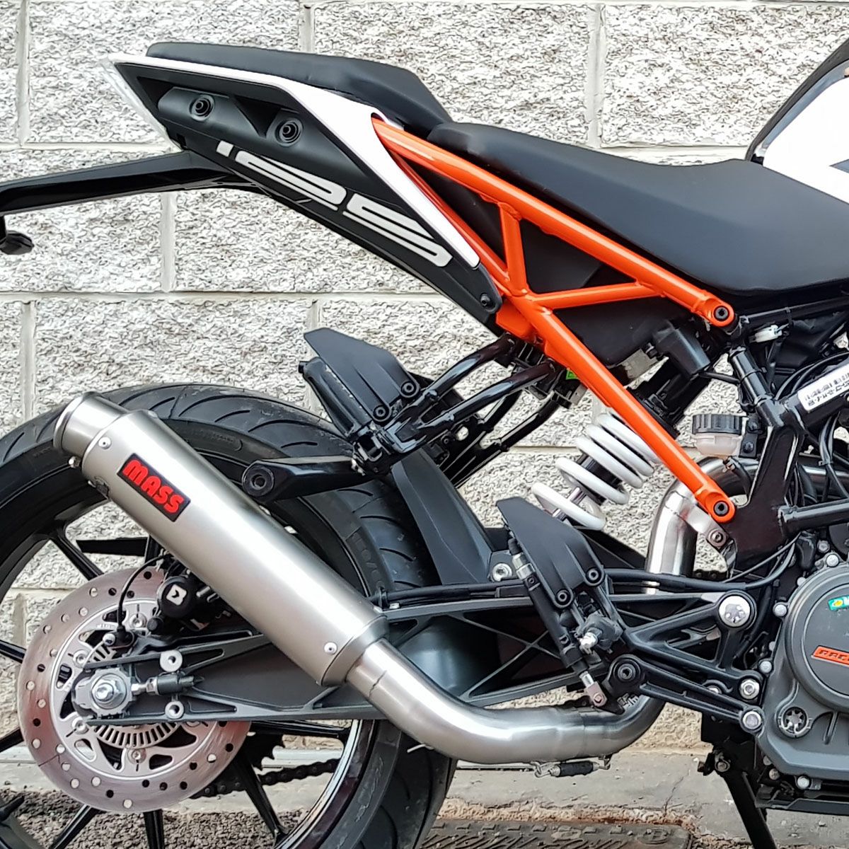 KTM デューク(DUKE)125 GP1 チタン レーシングエキゾーストマフラー MASS Exhaust