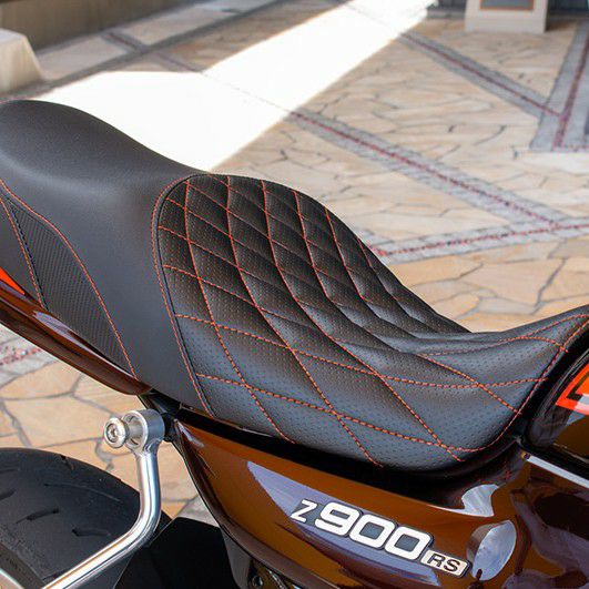 Z900RS/CAFE ヴァイパーシート レッド ドットパンチ ARCHI|モトパーツ 店