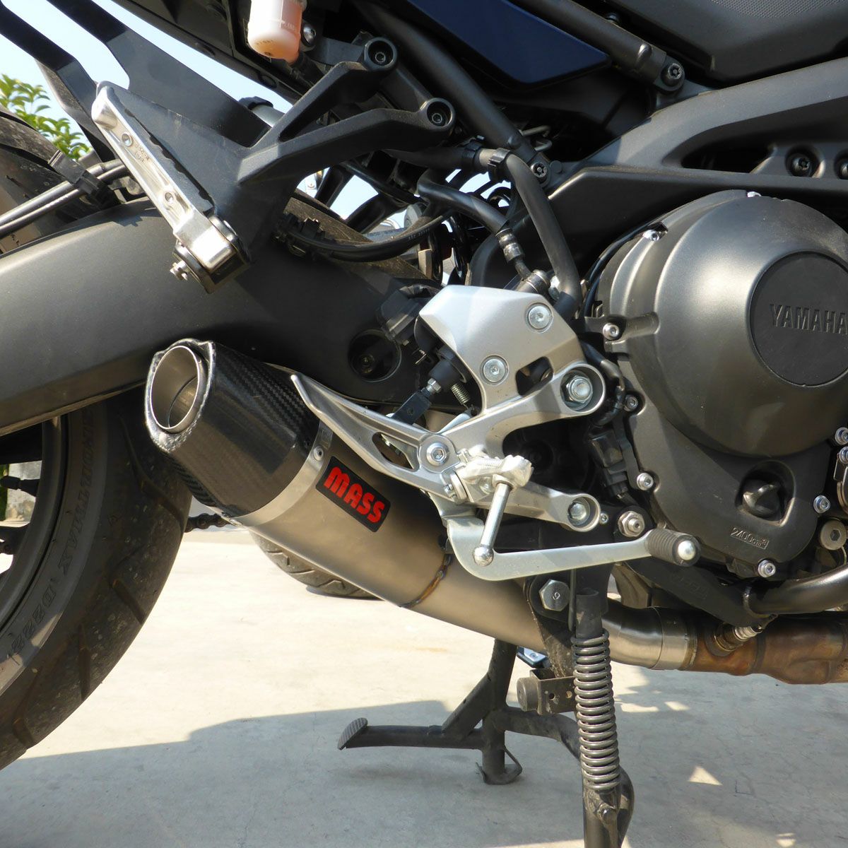 トレーサー900 Trombカーブステンレス スリップオンマフラー カーボンチップ(レーシング) MASS Exhaust