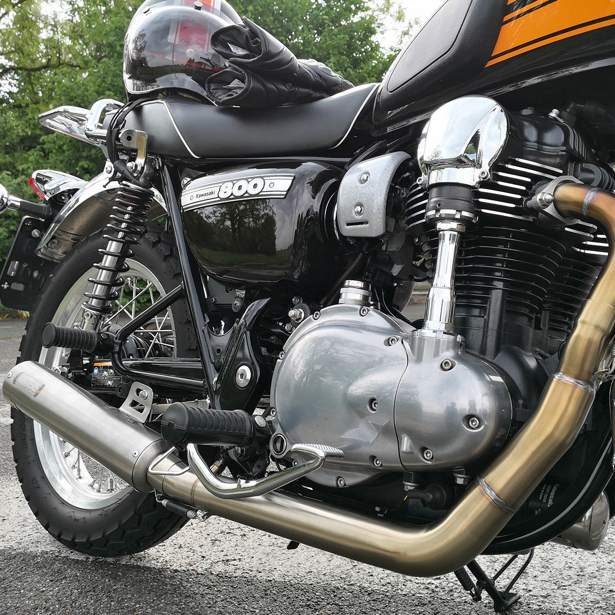 W800 オメガレーサー　メガホンマフラー2019〜　cafe メグロ W800 オメガレーサー メガホンマフラー2019〜 cafe メグロ W800
