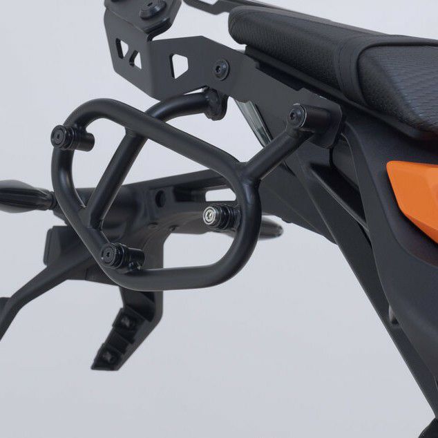 KTM 125/250/390 DUKE 24- サイドキャリア SLC 右側 SW-MOTECH｜モトパーツ　店