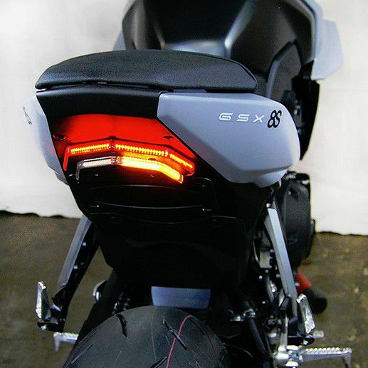 スズキ GSX-8R フェンダーレスキット タックド New Rage Cycles