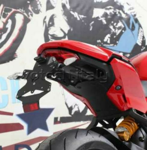 EVOTECH ナンバープレートホルダー フェンダーレスキット DUCATI モンスター 797/SUPERSPORT/ モンスター1200/S (17-20) / モンスター821 (18-20)