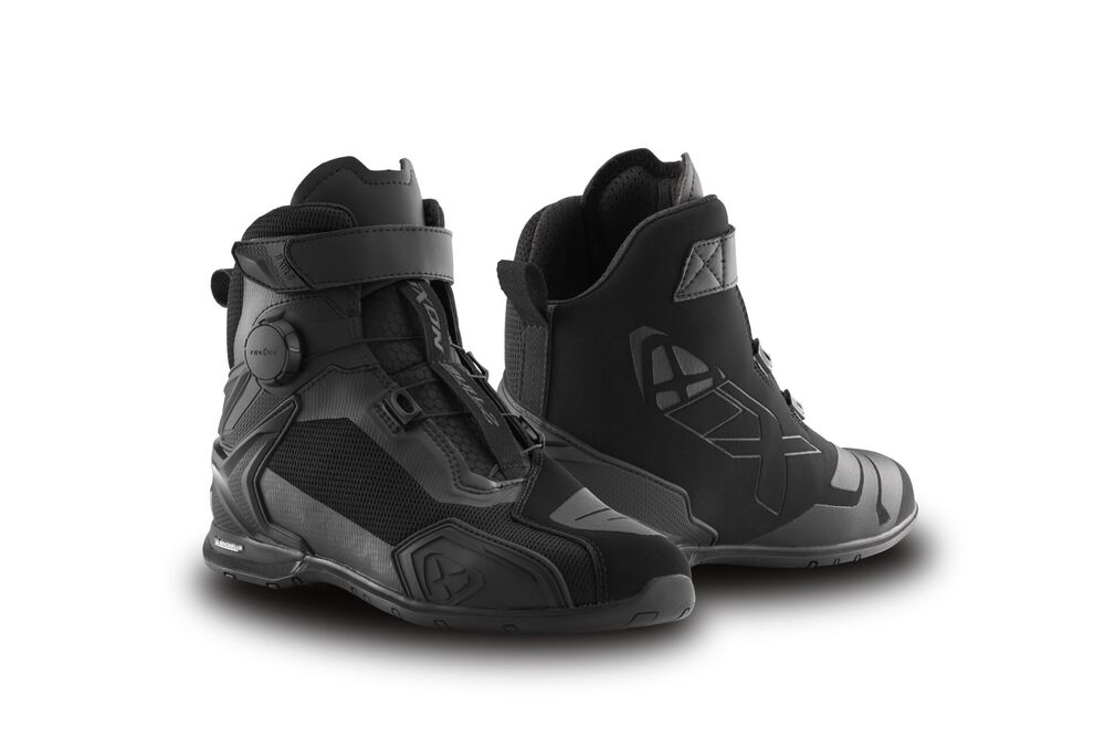 【国内正規取扱商品】 IXON（イクソン） BULL 2 AIRシューズ (BLACK) 20,236円