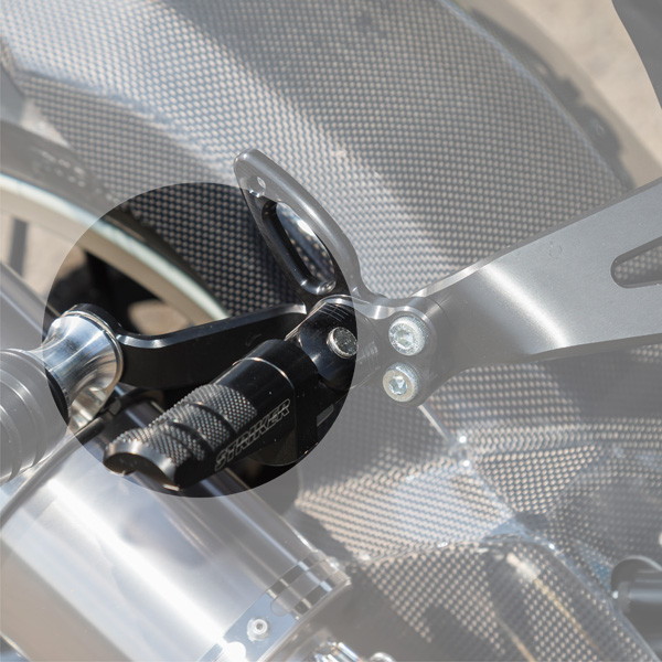 ストライカー オプション サイレンサーステー スペシャルタンデムステップ KIT Z900RS/CAFE専用 BK SS-OPSS141B
