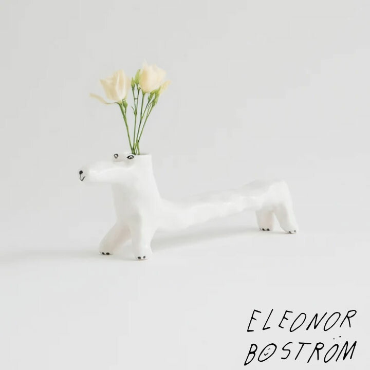 【お買い物マラソン！限定クーポン】 花瓶 エレオノール・ボストロム 犬 ぱっちり 白 かわいい おしゃれ 陶器 ハンドメイド 手作り 1点モノ ホワイト 1輪挿し フラワーベース 北欧