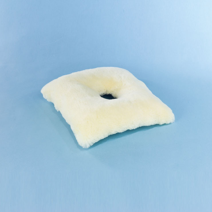 ムートン 角座 クッション | ムートンクッション 介護 介護用品 サポート用 サポート 床ずれ予防 床ずれ防止 体圧分散 洗える 防止 吸湿 発散 蒸れない ウール ギフト プレゼント 送料無料 母の日