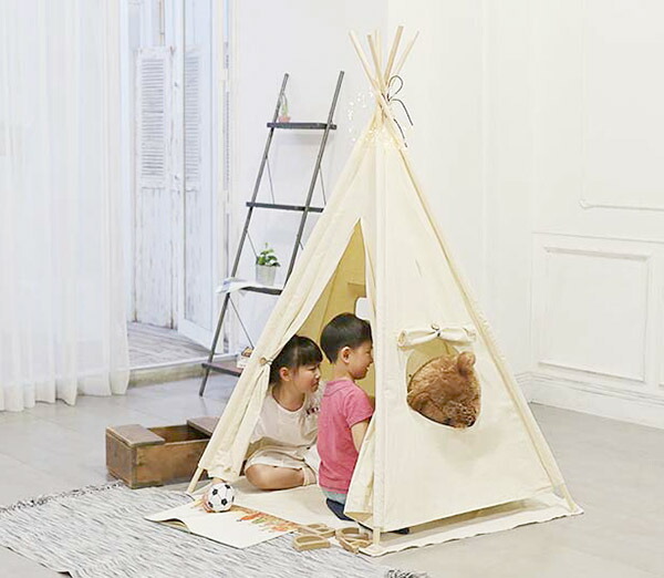 再入荷商品 リトル ティピー Teepee 円錐テント Sifflus 子供用テント ミニテント 折りたたみ 収納バッグ付き ティーピー ベランダ グランピング キッズ インテリア かわいい おうち ミニハウス デコレーション 秘密基地 遊び場 簡単組立 きなこ Giet Edu