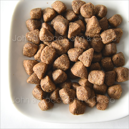 楽天市場 ウェルネス 穀物不使用 全犬種用 １歳以上用 白身魚1 8kg ドッグフード プレミアム 犬と猫のjohn Coco ジョン ココ