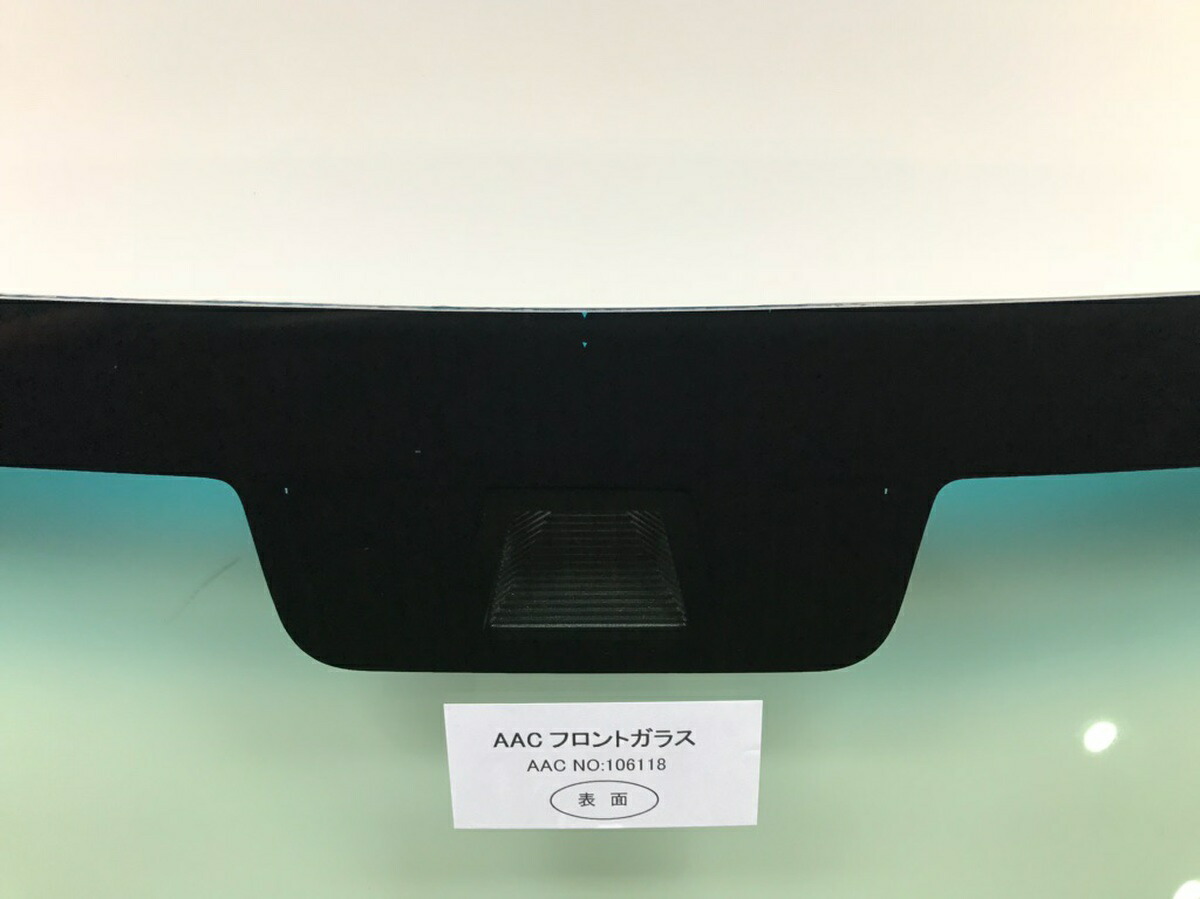 ホンダNBOX/NBOXカスタム5DWG用フロントガラス車両型式:JF3/4系年式:H.29.9-ガラス型式:TTAMガラス色:グリーンボカシ:ブルー
