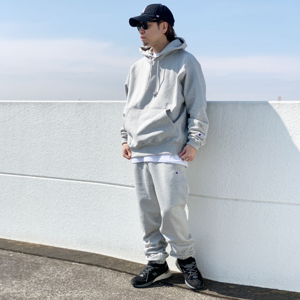 最大85%OFFクーポン 取寄 チャンピオン レディース リバース ウィーブ C ロゴ フーディ Champion Women's Reverse  Weave Logo Hoodie Beige fucoa.cl