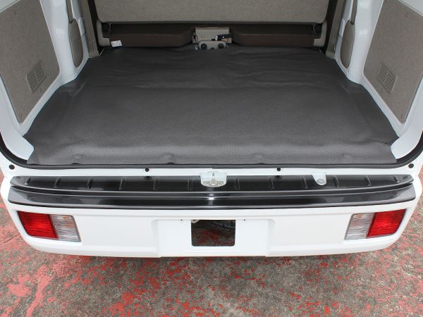 【楽天市場】エブリィバン DA17V リアバンパーステップガード リアステップガード エブリイバン リアバンパー