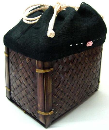 ☆大奉仕品!☆巾着風竹カゴ(麻黒)