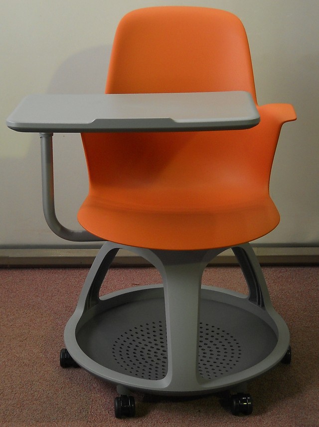 With Steelcase Meeting Chair Node Side Table