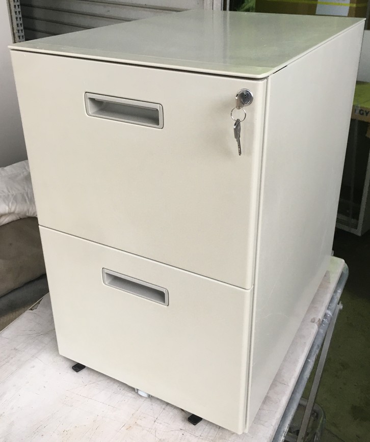 【中古】 トヨ 2段ワゴン W400,D585,H620ミリ 【鍵２本付き】