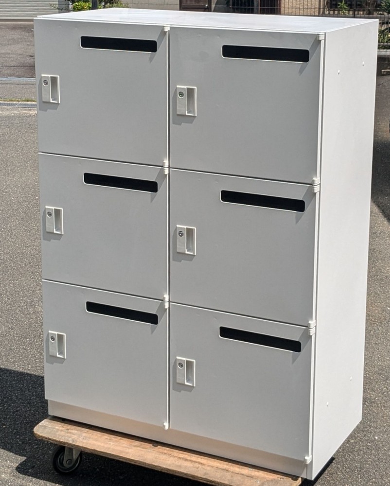 【中古】 ウチダ ６人用パーソナルロッカー 各扉に鍵２本付（シリンダー錠） W900×D450×H1260mm 5-821-7822