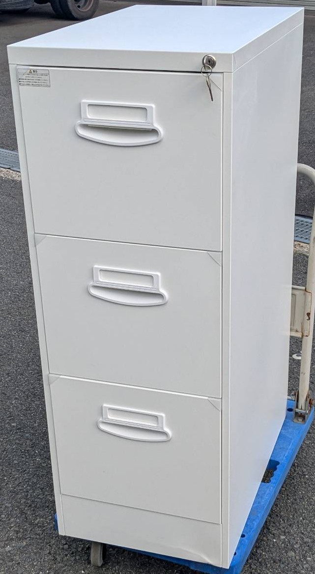 【わけあり アウトレット（訳あり）】【運送事故品 下部ヘコミあり】QUEST ファイリングキャビネット Ａ４-３段（ホワイト色） QE-N-A4-3 WH ＊２Ｆ保管