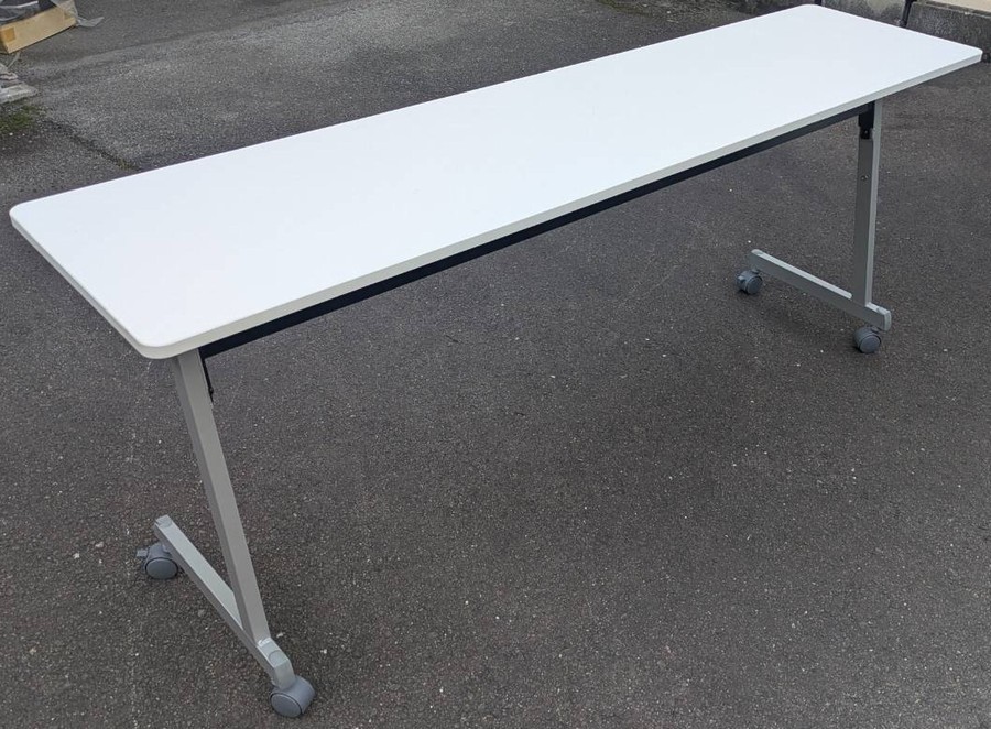 楽天市場】【中古】 アイリスチトセ 会議用スタックテーブルW1800,D450 