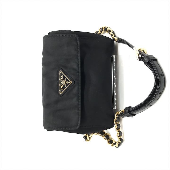 楽天市場】【中古】良品 PRADA プラダ 三角ロゴ プレート ナイロン