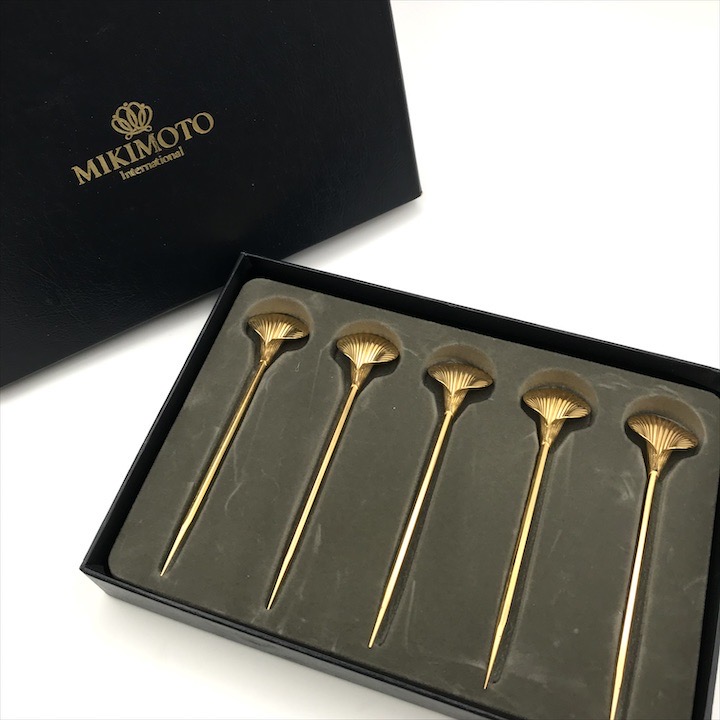 MIKIMOTO ミキモト スプーン パール付き5本 アクセサリートレイ未使用 楽天市場】美品 ミキモト MIKIMOTO パール付 スプーン 5本