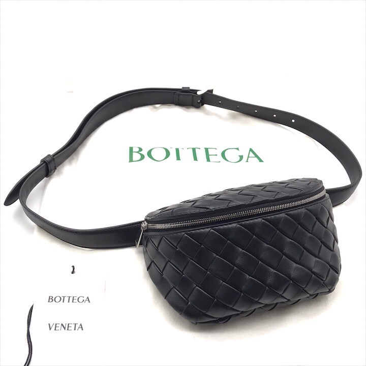 【中古】未当て嵌める庫入れ品 BOTTEGA VENETA ボッテガ イントレチャート 三尺帯御徒面子 酉の方角合切袋 上半身御徒面子 手当たり輪っか付き添い人 黒いこと m13837