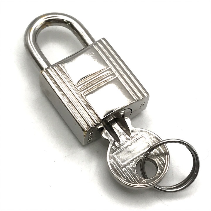 楽天市場】エルメス HERMES カデナ キー 1セット シルバー金具