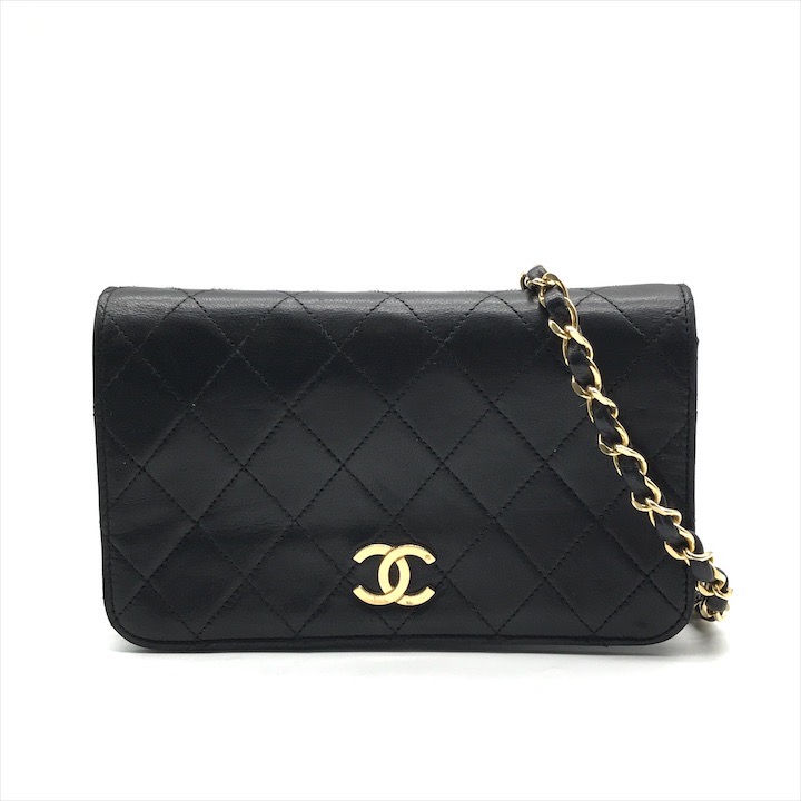 CHANEL 黒 レザー キルティング チェーンウォレット　ノベルティ CHANEL シャネル マトラッセ ミニチェーンショルダー 長財布