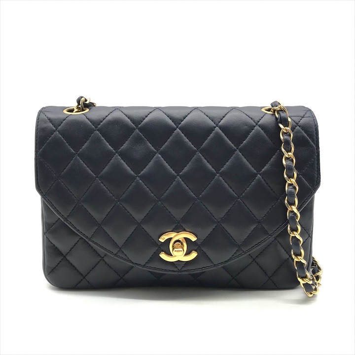 【中古】良品 CHANEL シャネル マトラッセ ココマーク 子ヒツジ人はだ 折りかえし鍵を掛ける 肩先 御徒面子 米国海軍 dc2