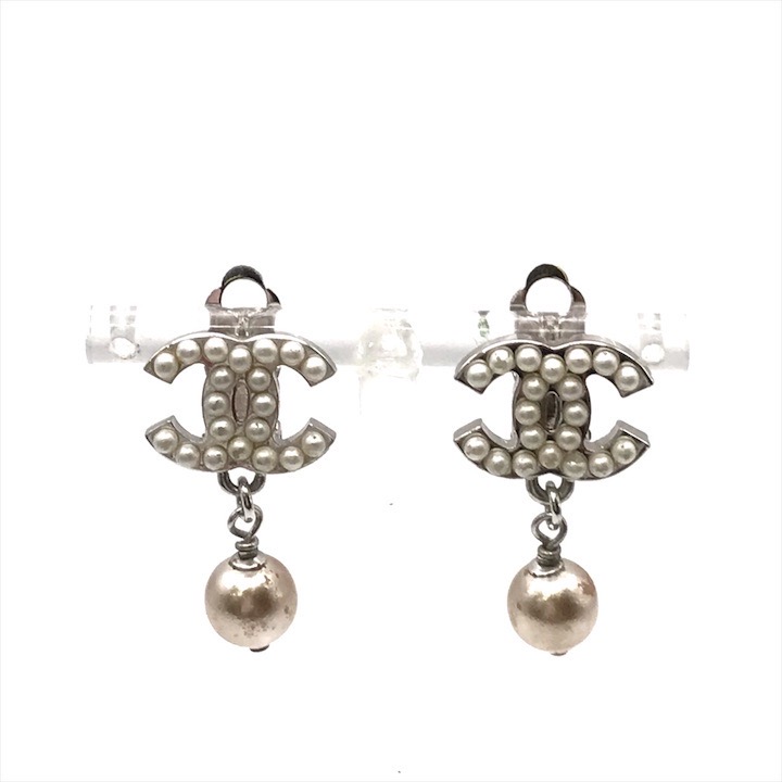 【中古】良品 CHANEL シャネル ココマーク フェイクパール スイング イヤリング レディース アクセサリー シルバー ブランド 小物 k4980