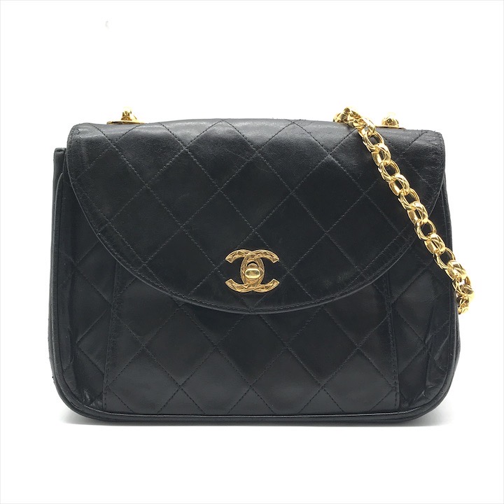 良品 CHANEL シャネル ココマーク ターンロック ラムスキン Vステッチ チェーン ショルダー バッグ ブラック 斜めがけ カバン a7927 CHANEL - 良品 CHANEL シャネル ココマーク ターンロック ラムスキン V