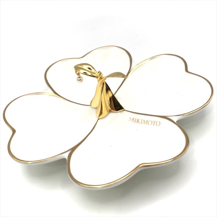 新品　MIKIMOTO　ジュエリートレイ　シーソーベア真珠付き　クマ Amazon.co.jp: MIKIMOTO ミキモト ジュエリートレイ 小物入れ 熊