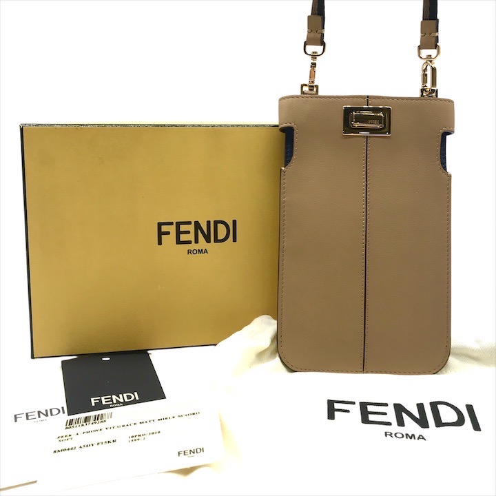 限定値下！新品未使用　FENDI ピーカブー　スマホショルダー 楽天市場】【最大5000円OFF ブラックフライデークーポン発行中】FENDI