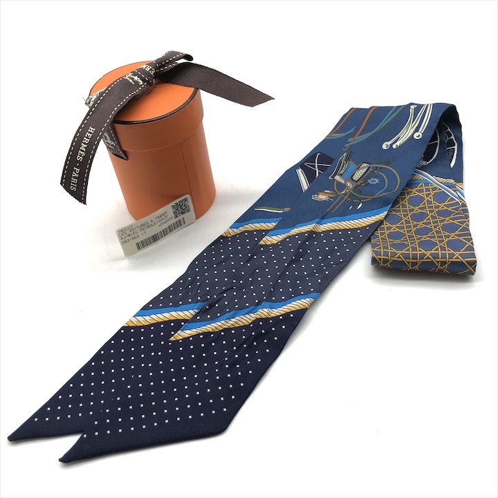 ③極美品　エルメス ツイリー スカーフ HERMES シルク　折畳み式幌の馬車 HERMES エルメス シルクスカーフ ツイリー 折畳み式幌の馬車 H063156S