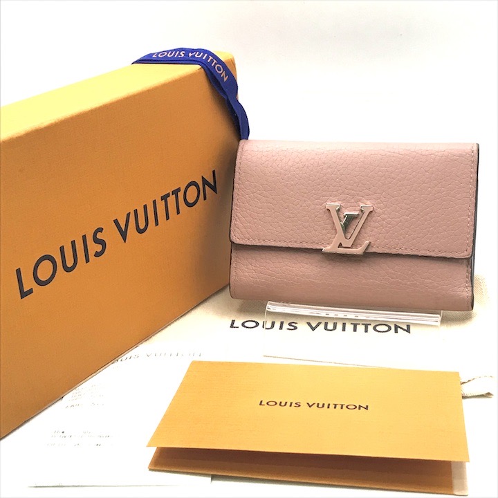 【中古】良品 LOUIS VITON ルイヴィトン ポルトフォイユ カプシーヌ パウダーコンパクト ウォレット 札入れ 3つ折り コインケース付 サクラ色 レディース h700