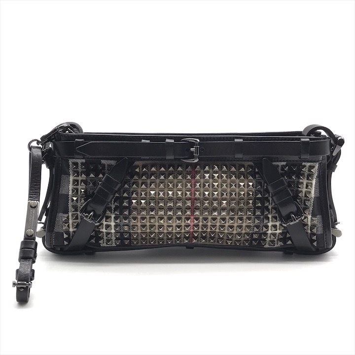 【中古】美品 Burberry バーバリー スタッズ 胴締め ノバチェック柄 クラッチペダル 御手々 合財袋 御徒面子 黒いこと ブランド名 鞄 BAG a11004 レディースバッグ-クラッチバッグ・セカンドバッグ-バッグ・小物・ブランド雑貨