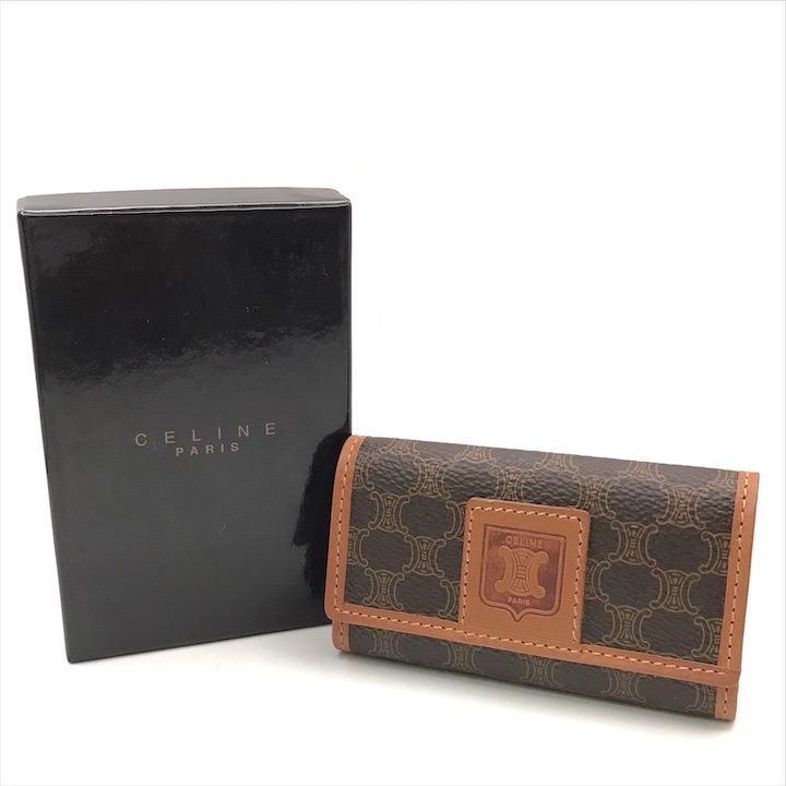 値下げ中　セリーヌ　レディース トリオンフ柄 キーリング付き ケース 楽天市場】CELINE セリーヌ キーケース TRIOMPHE トリオンフ 10L813DPV