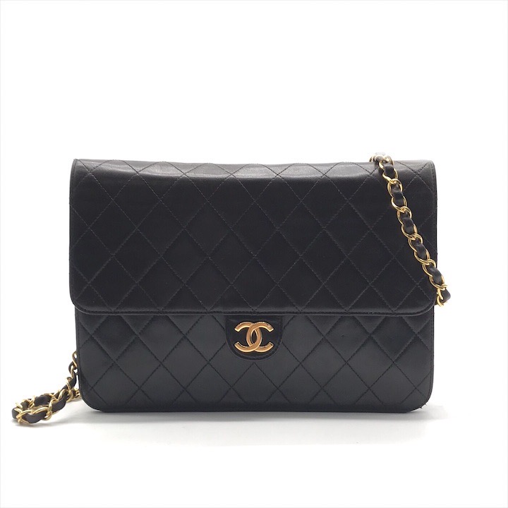 【中古】良品 CHANEL シャネル マトラッセ うしろ押し鍵を掛ける チェーン店 肩先 御徒面子 黒いこと ブランド名 レディース 鞄 かばん a11538