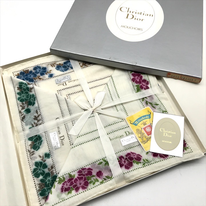 【中古】未当て嵌める庫入れ品 Christian Dior クリスチャンディオール 御花 綿 綿織物 100％ 汗手拭い 3枚 書き割り レディース ブランド名 小物 差し上げ物 m15385
