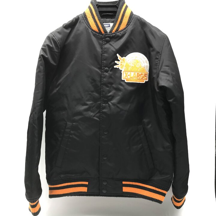 【中古】良品 X-LARGE エクストララージ TRACK HEADS ナイロン VARSITY 上衣 メンズ S大いさ アウター 流行り物 黒いこと a12008