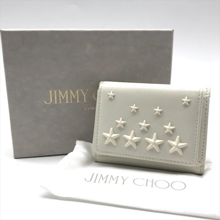 【中古】超美品 JIMMY CHOO ジミーチュウ なめし革 スタッズ はやりっ児 3つ折り 札入れ ウォレット パウダーコンパクト レディース 流行り物 白いこと k7686