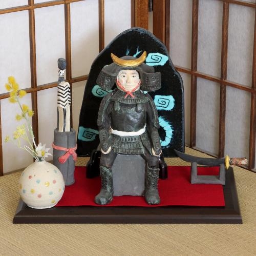 信楽焼 大将人形 5月人形 黒 置物 コンパクト おしゃれ 端午の節句 五月人形 兜 室内 子供の日 端午 節句 端午の節句 男の子 ギフト ミニ 陶器 信楽焼き 焼き物