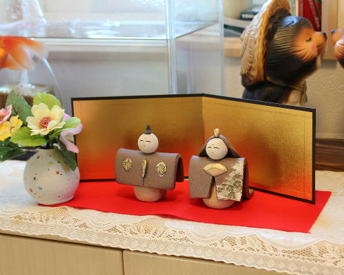 楽天市場】信楽焼 鯉のぼり 黄土 小 おしゃれ 5月人形 置物 端午の節句