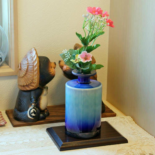 楽天市場】信楽焼 花瓶 青ガラス線彫 5号 インテリアにも 陶器