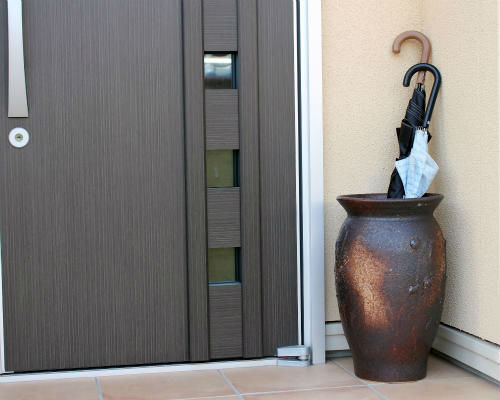 楽天市場】信楽焼 陶器 傘立て 白 窯変 長 壷型 傘たて おしゃれ