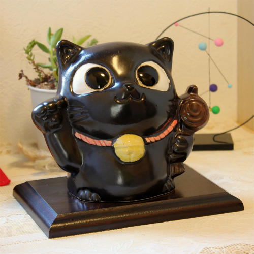 楽天市場】信楽焼 猫 置物 幸福 6号 三毛 陶器 猫の置物 リアル