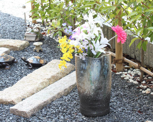 楽天市場】信楽焼 大きな 花瓶 白 窯変 櫛目 10号 おしゃれ 大壺